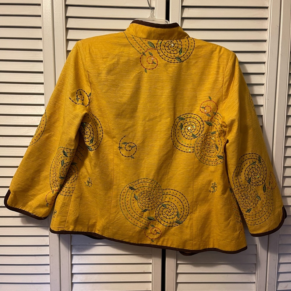 Silk Land Gold Jacket - Picture 6 of 7